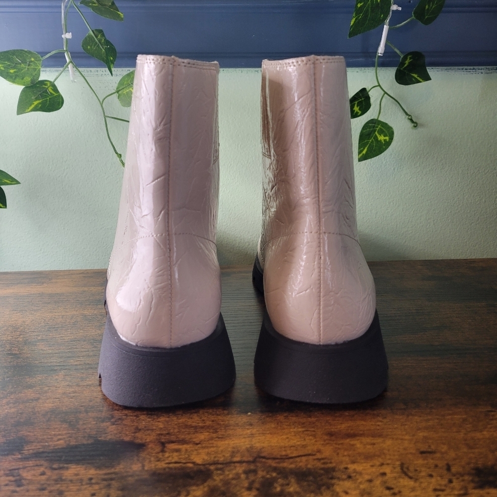 Katy Perry The Daarling Combat Boots Chalk Zip Up Ankle Womens 8.5 Nib Chic — image 5 of 8